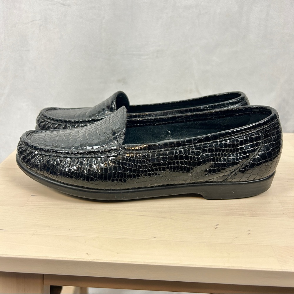 SAS - Simplify Black Leather Slip On Loafers Size 9
